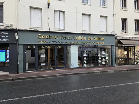 Metal letters – gold mirror finish